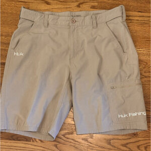 Huk Fishing Shorts Mens XL Fishing Performance 10.5 Inseam Breathable